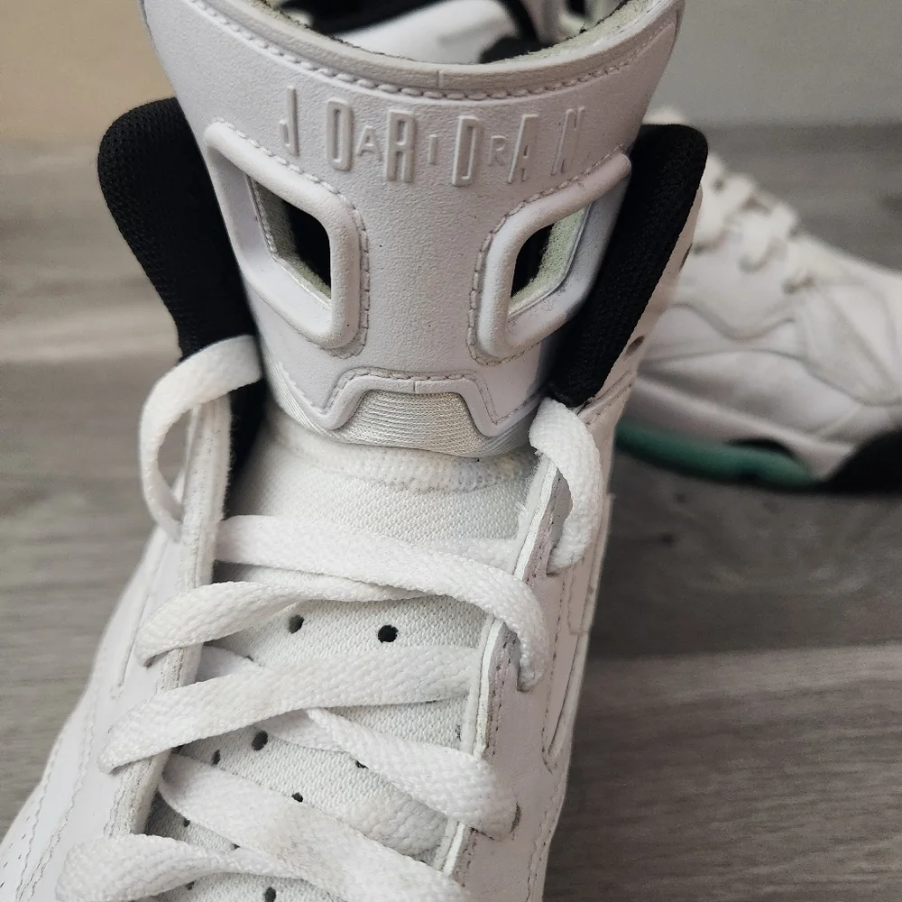 Nike Air Jordan MVP White‎ Green Black Size 9 Jumpman Leather Basketball Unisex